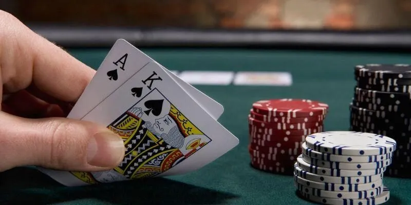 Diễn biến bốn vòng cược tiêu chuẩn trong một ván poker