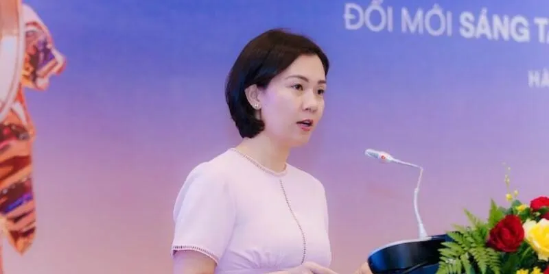 Học vấn và nền tảng kiến thức chuyên ngành của tác giả Hồ Quỳnh Vân