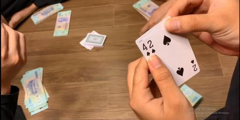 Quy trình một ván đấu bài ba cây diễn ra 